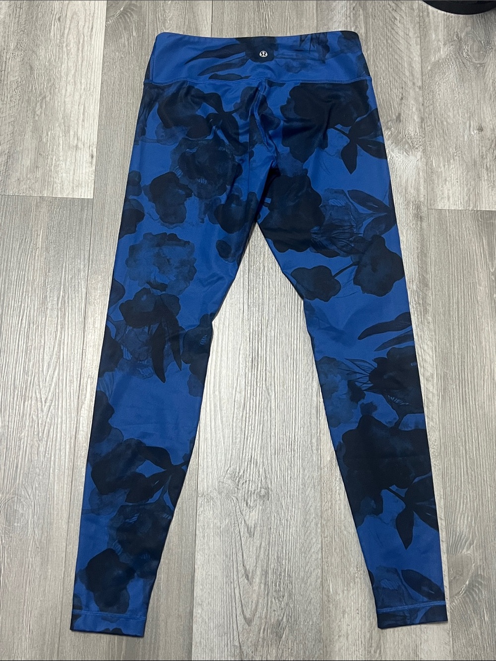 lululemon Wunder Under "Jumbo Inky Floral Black Inkwell" leggings./ size 8
